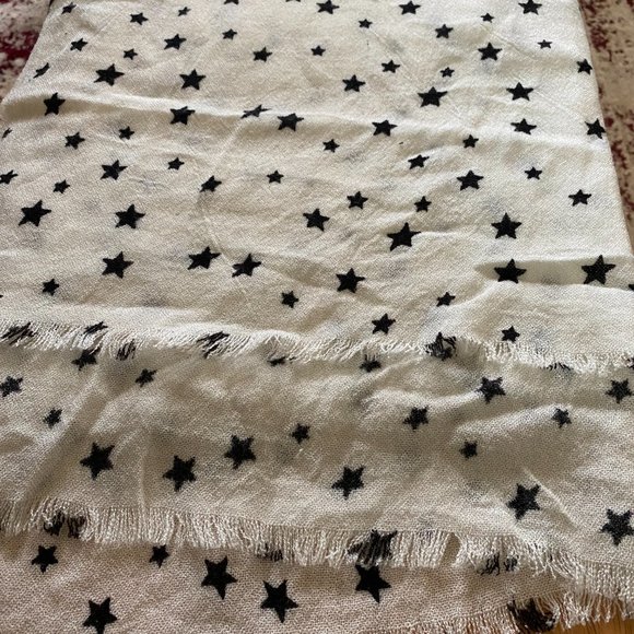 Long, Fun, Star Scarf - Picture 5 of 5
